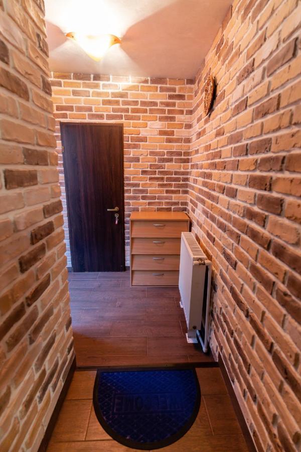 Mario'S Cozy Apartment Rîşnov Kültér fotó